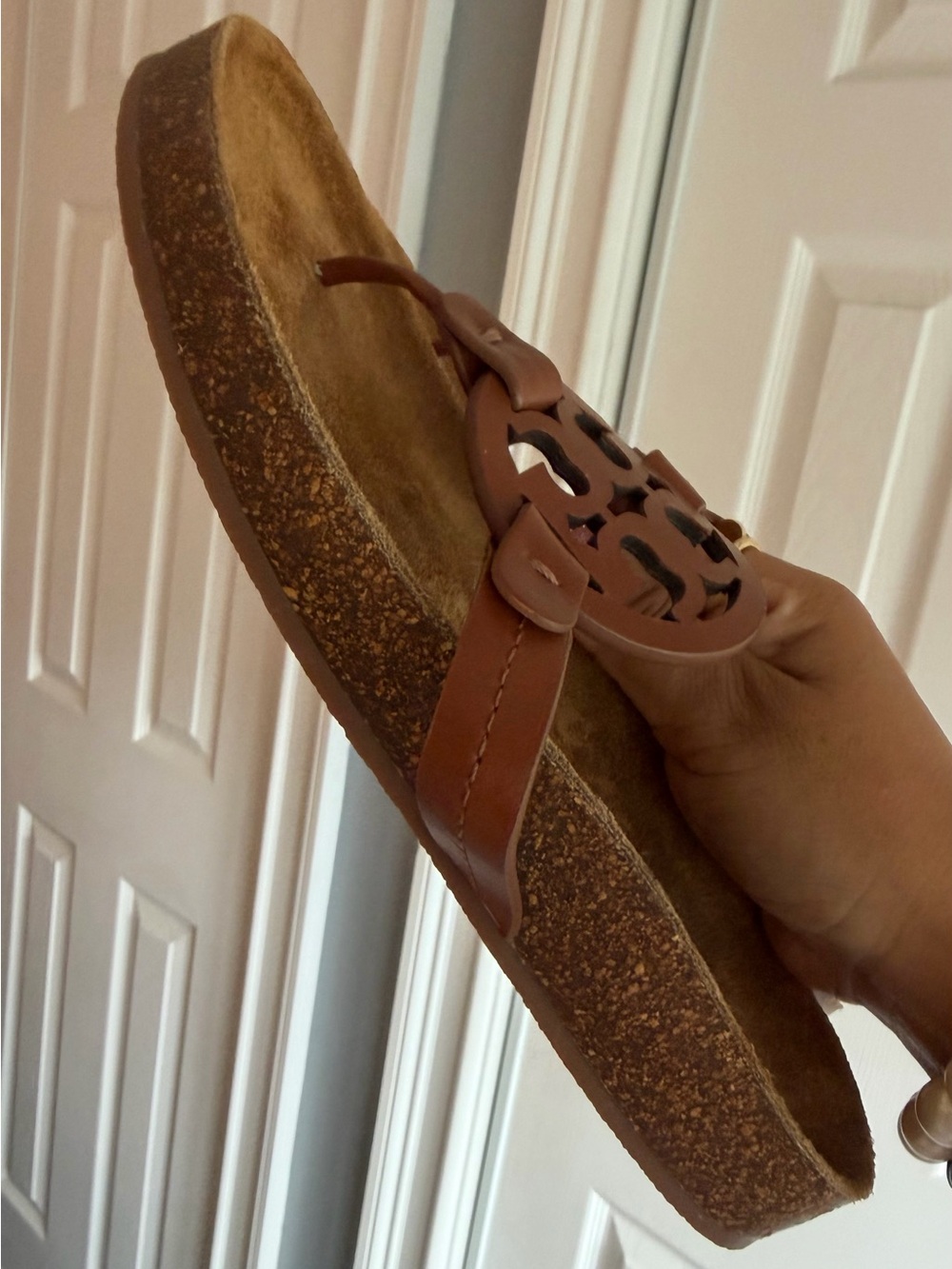 Tory Burch Miller Cloud Sandals Suede
Footbed Brown Leather Size: 8M - Picture 7 of 9